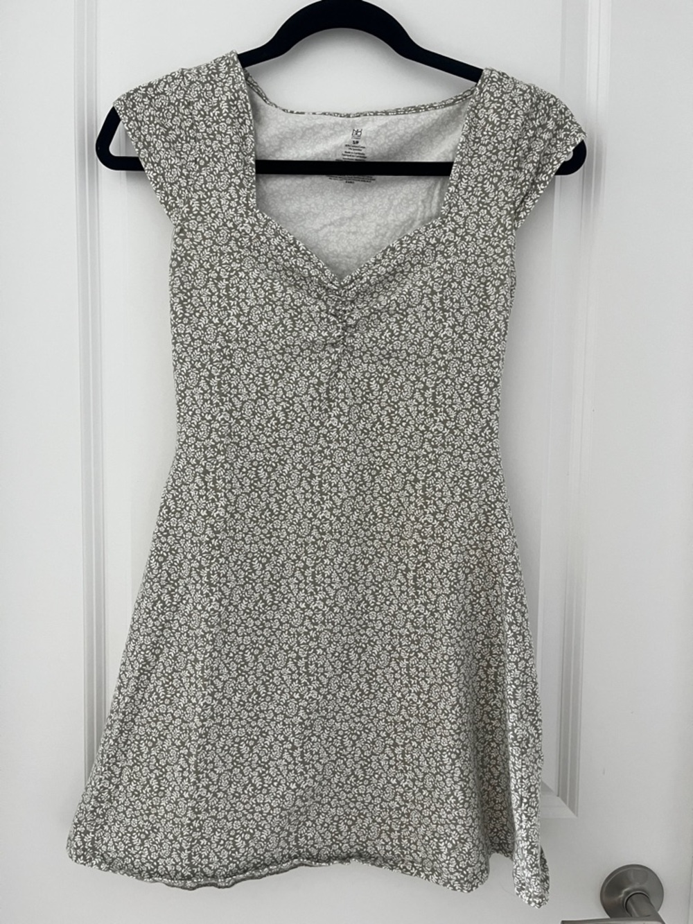 No Boundaries Floral Cap-Sleeve A-Line Dress in Gray